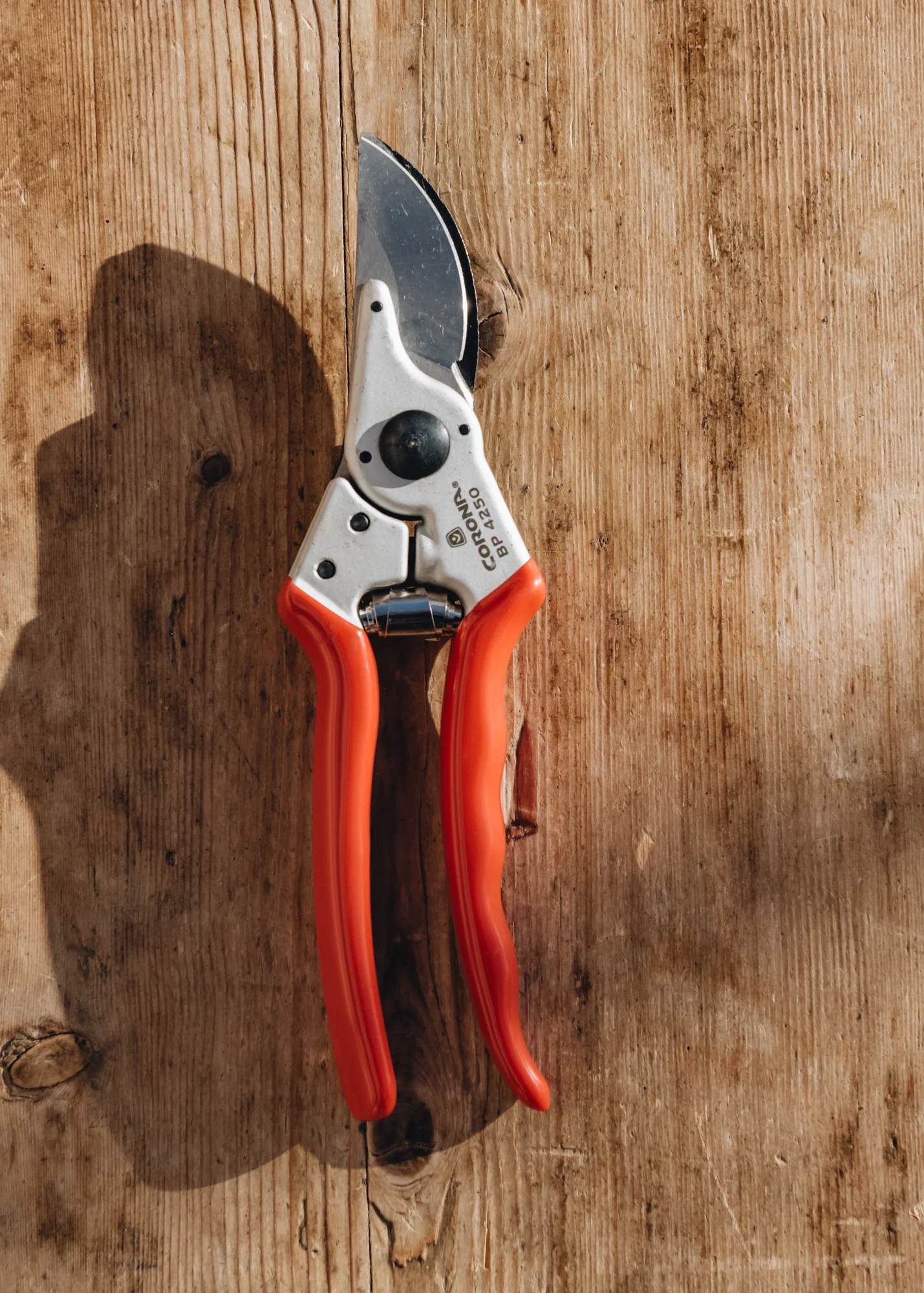 Bypass Action Secateurs with Aluminium Handle