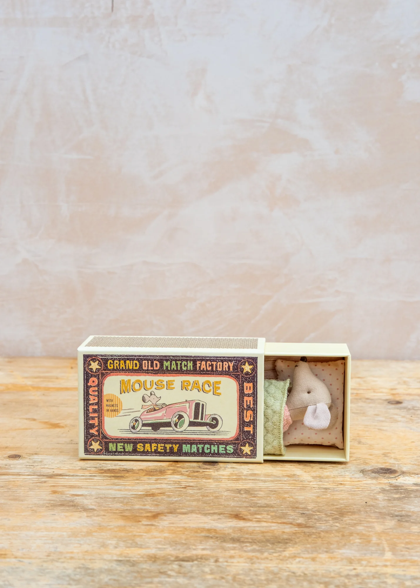 Little Sister Mouse in Matchbox - Image 3