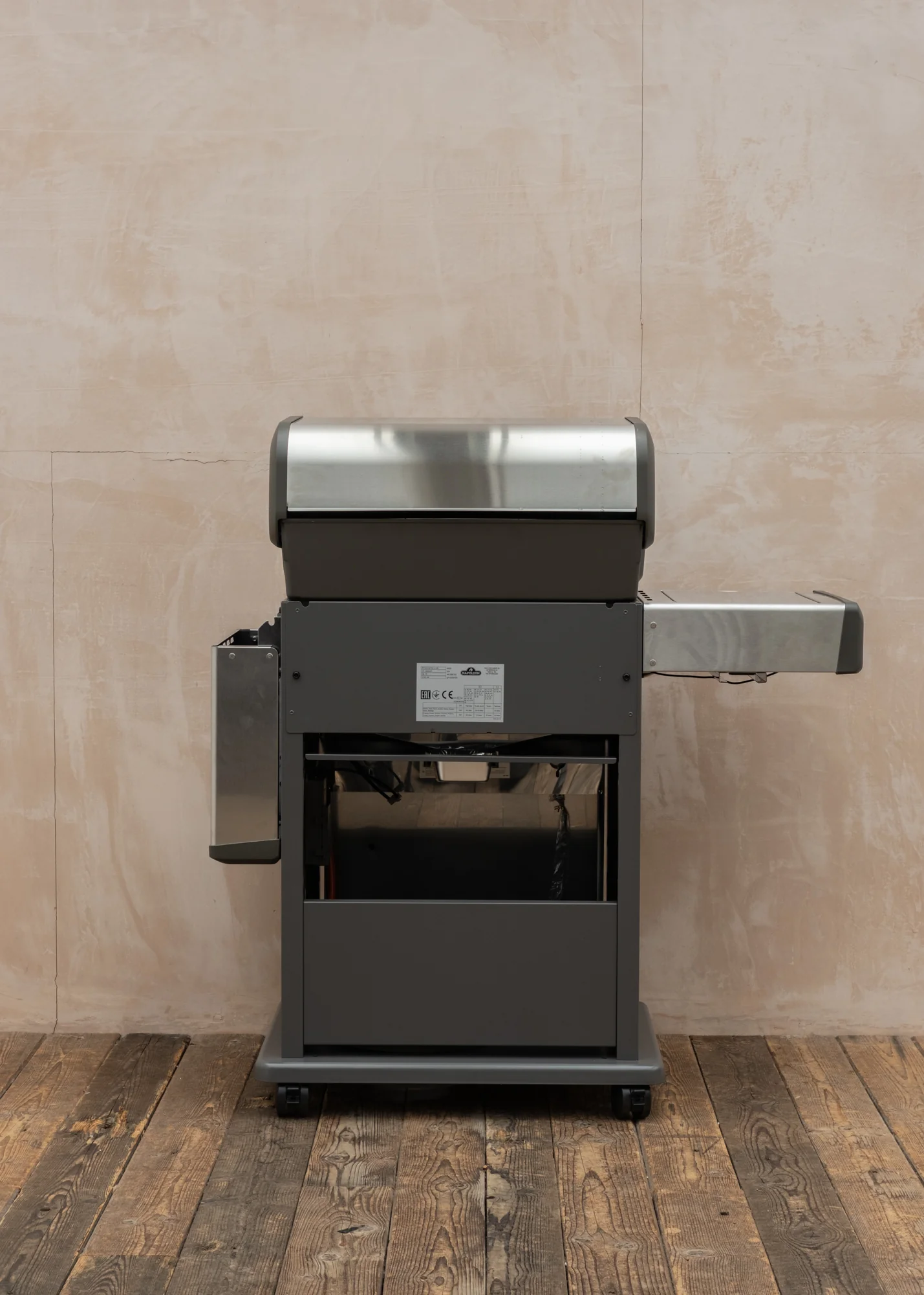 Rogue Pro 425 Stainless Steel Gas Barbecue - Image 11