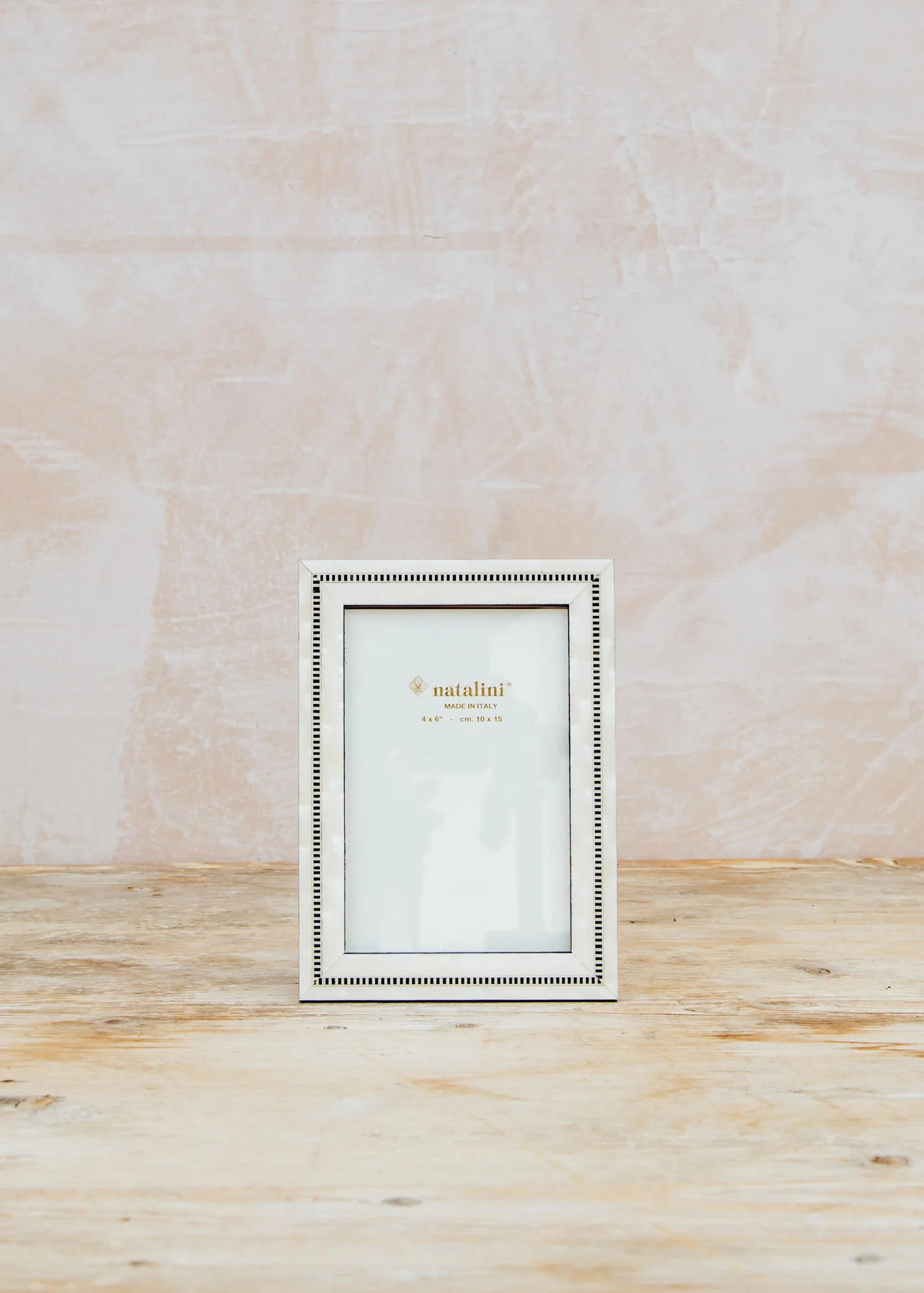 Anniversario Bianco Frame, for 4x6" photographs