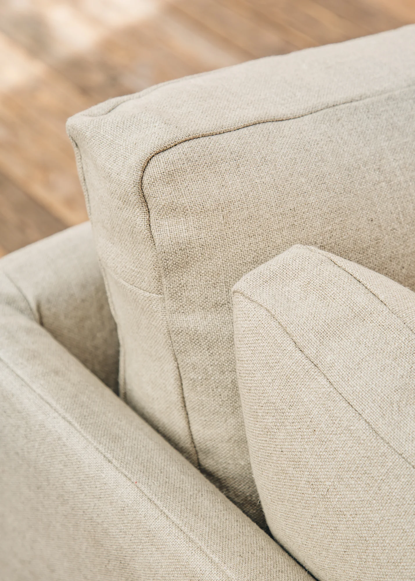 Rosa Sofa in Linen Slubby Linen - Image 6
